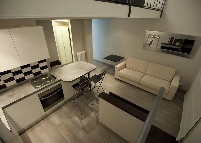 Konukevi Luxury On The River Roma