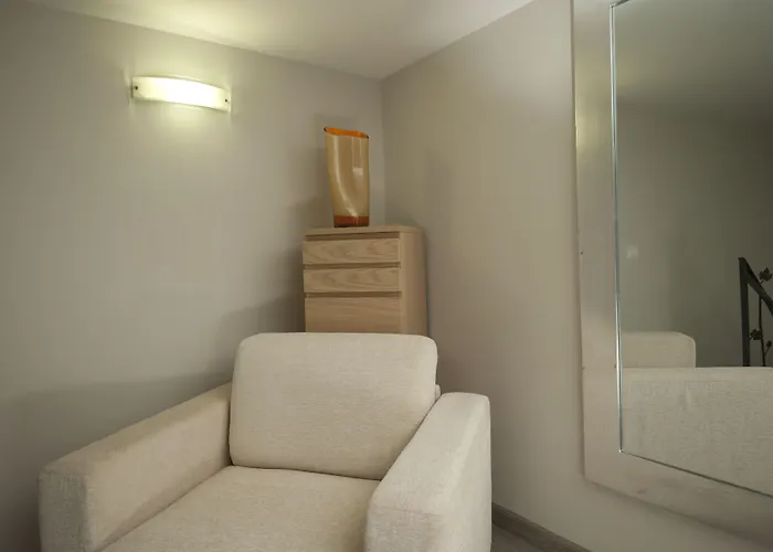 Konukevi Luxury On The River Roma