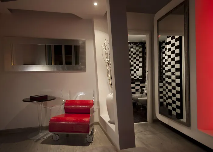 Luxury On The River 4*