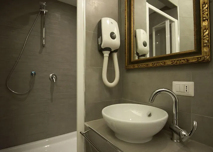Luxury On The River 4*