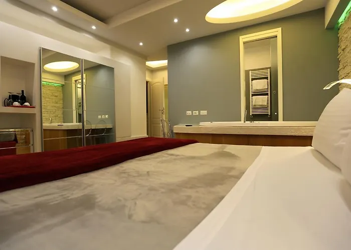 Konukevi Luxury On The River 4*